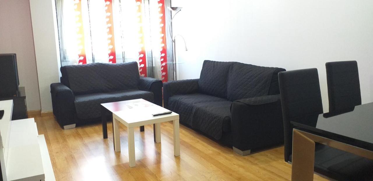 Apartamento Los Lirios Logroño Exteriör bild
