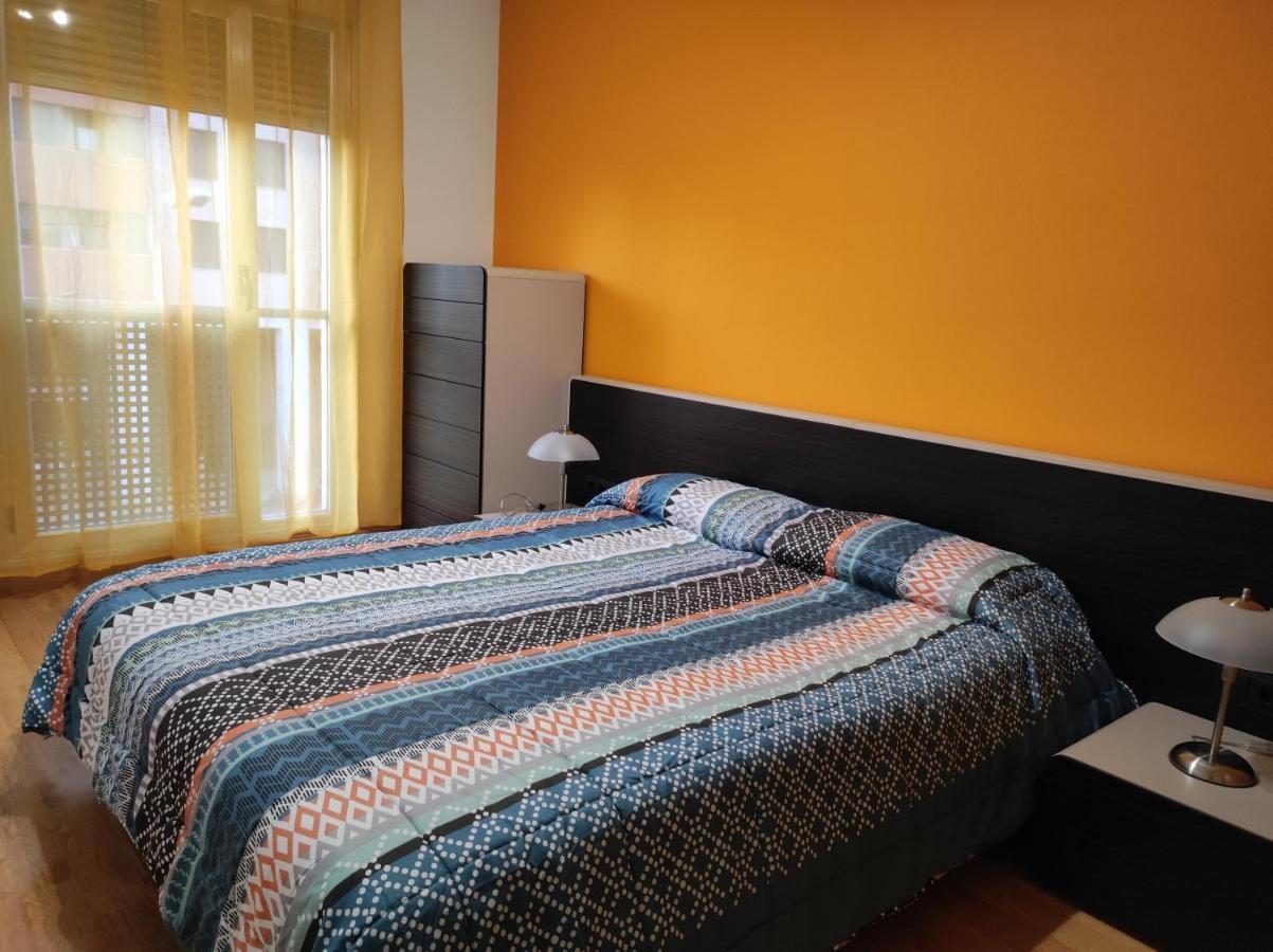 Apartamento Los Lirios Logroño Exteriör bild