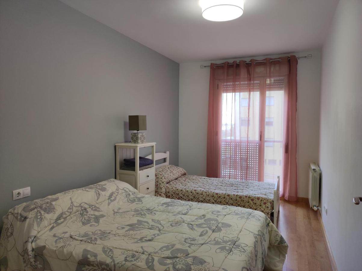 Apartamento Los Lirios Logroño Exteriör bild
