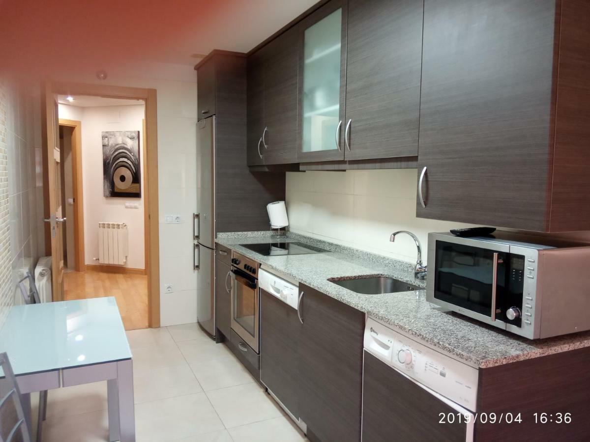Apartamento Los Lirios Logroño Exteriör bild
